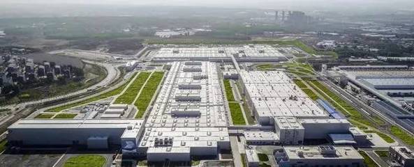 本土化“加速跑” 寶馬以計算機系統技術服務為引擎，駛入未來競爭新賽道